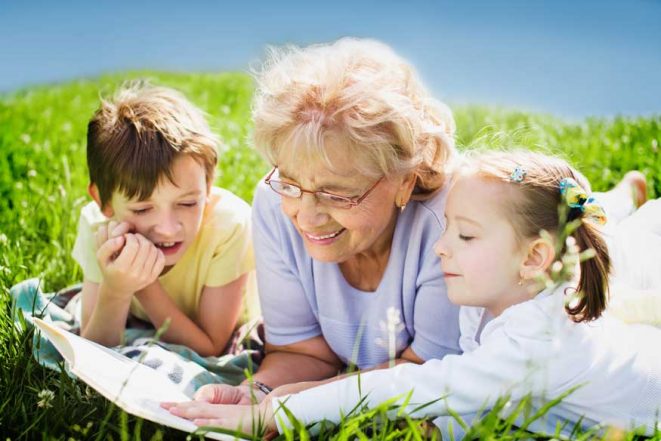 grandparent-reading Grandparent Reading to Grandchildren
